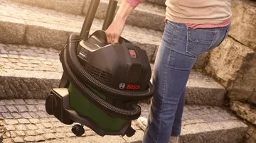 Bosch DIY | UniversalVac 15 Vacuum Cleaner 1000W