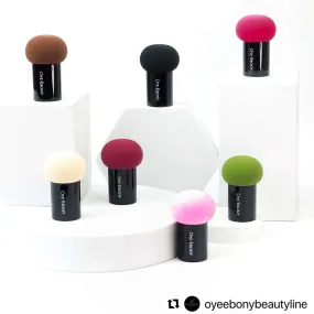 Oye Ebony Beauty Blender with Handle